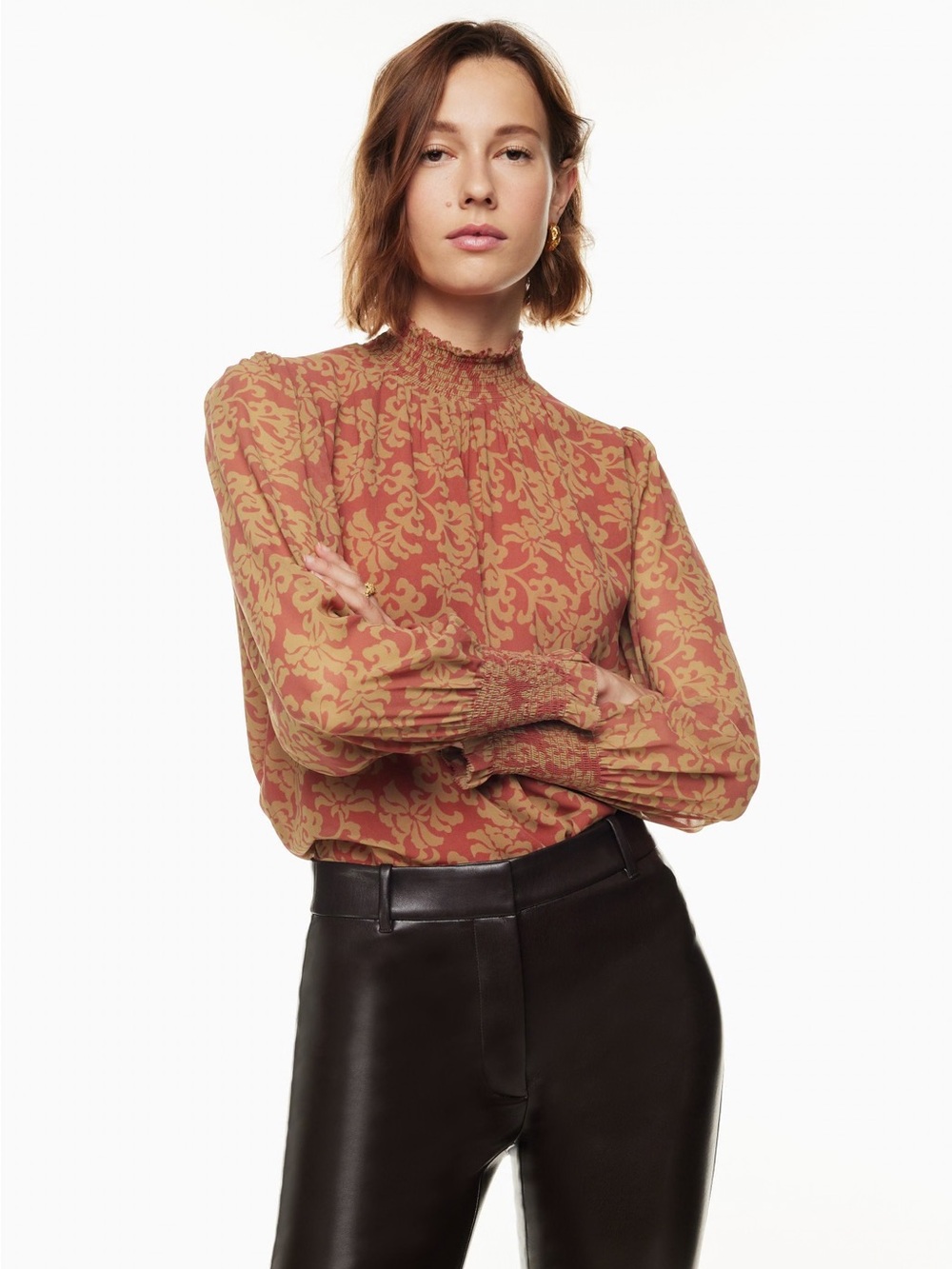 Aritzia Wilfred Valencia Blouse Rosy Red MapleWood